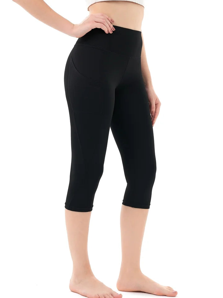 Women's Plus Size Capri Leggings With Pockets - Stretchy High Waisted Tummy Control Gym Black Color Plain Yoga Pants