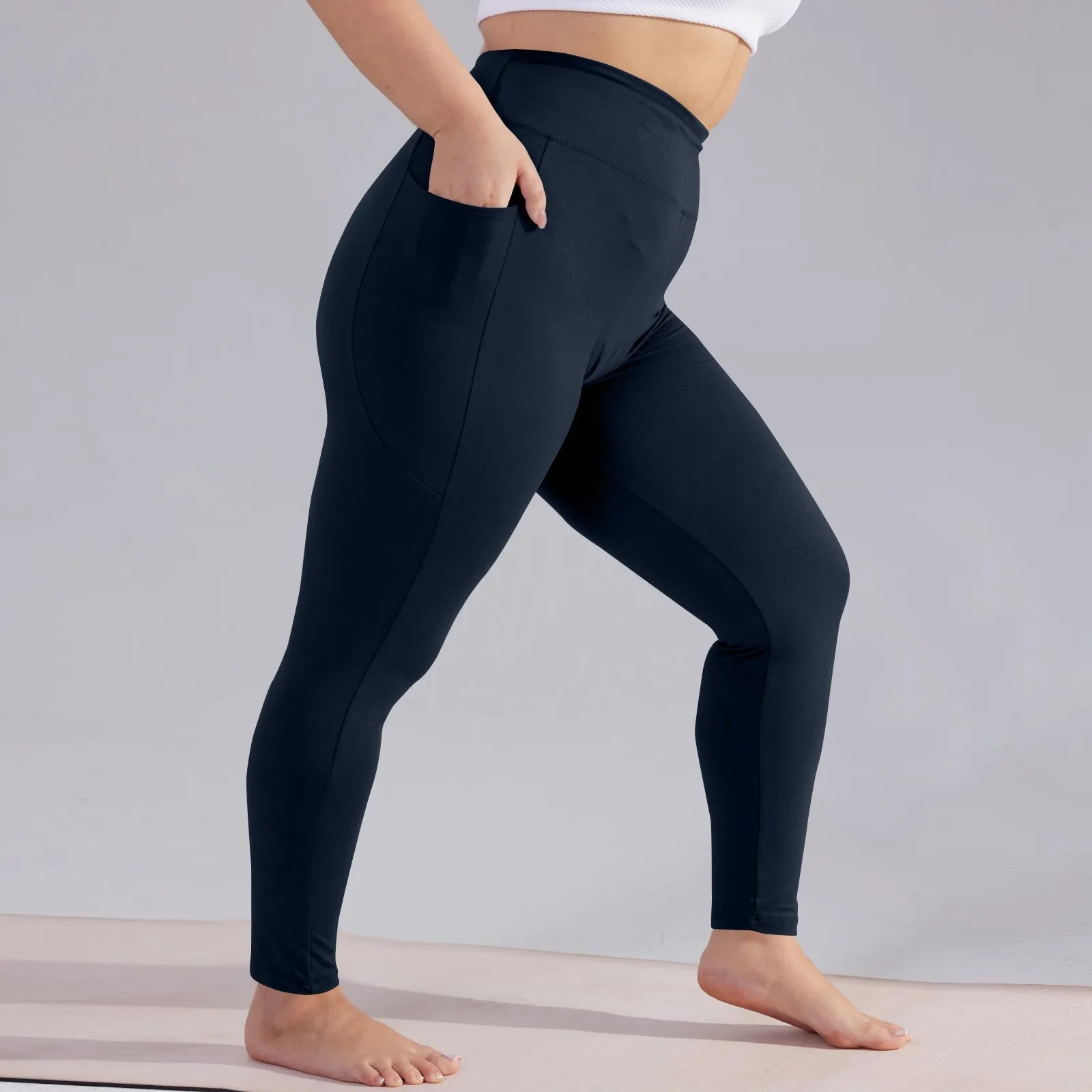 Plus size yoga pants women high waisted hip lift athletic leggings slim sports capri pants with pockets solid color sweatpants