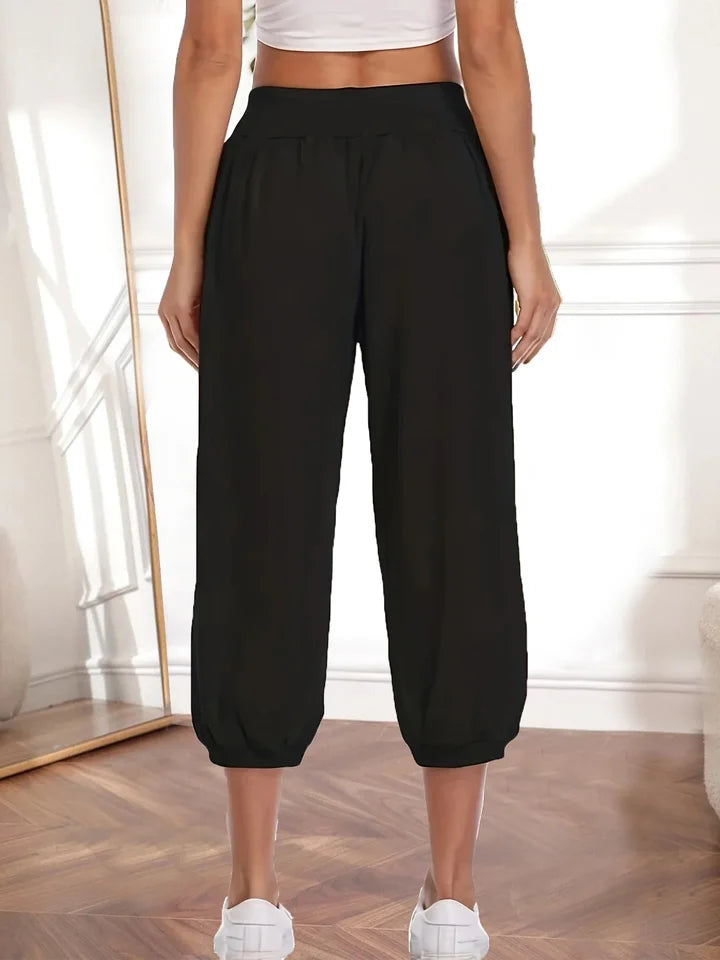 Plus-size 1XL-5XL Women's  Casual Waist Capri Pants Fashion Button-up Pants Women's Solid Color Pocket Capri Pants