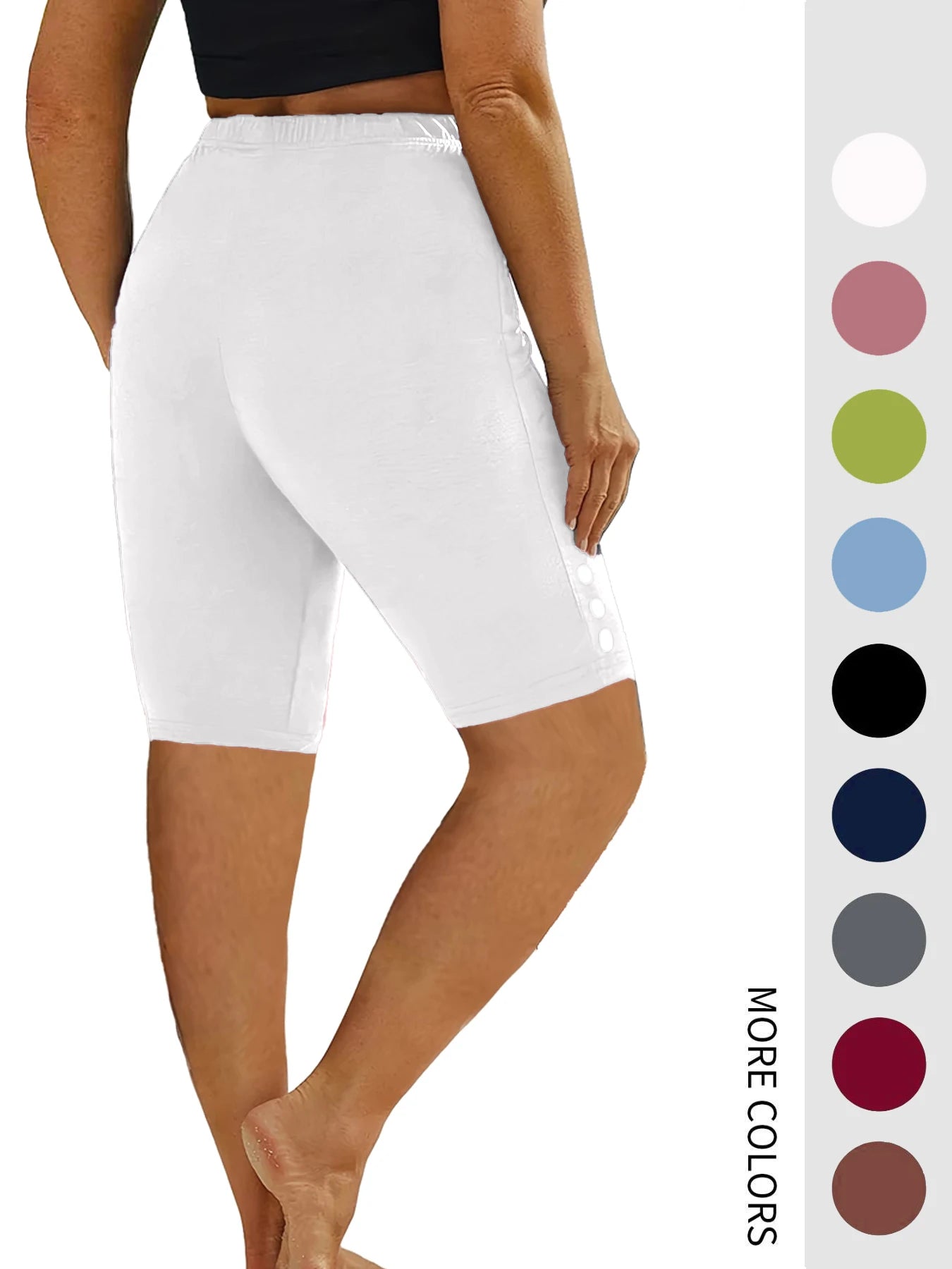 Plus-size 5-quarter pants with button embellishments and elastic waistband for fitness, capri, and running.