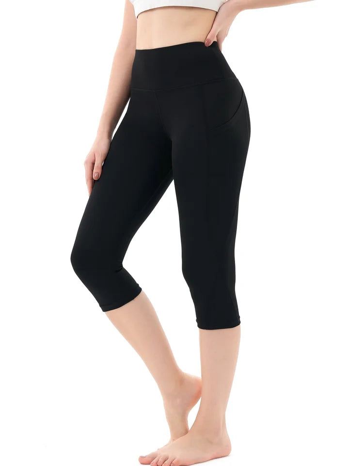 Women's Plus Size Capri Leggings With Pockets - Stretchy High Waisted Tummy Control Gym Black Color Plain Yoga Pants